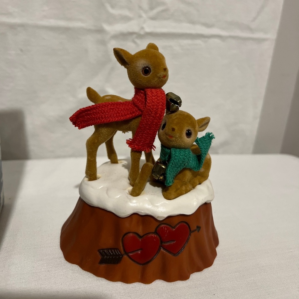 Vintage 1985 Enesco Music Box Deer w/ Fawn Christmas Winter Original Box WORKS